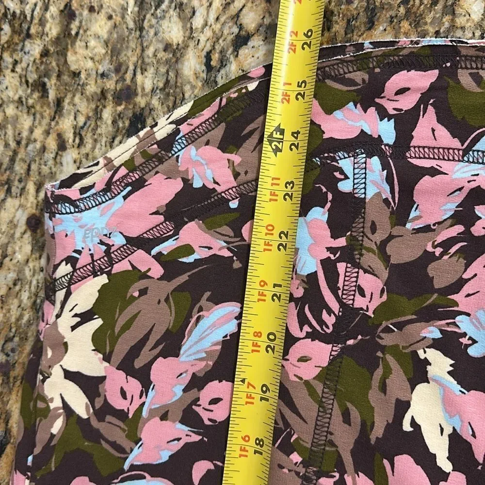 Zuda Z-Knit Floral Curved Hem Long Sleeve Pullover With Pockets Size S